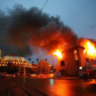 Пожар площадью 300 квадратных метров вспыхнул на шинном складе в Новосибирске