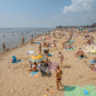 Россиянам разрешили не носить маски на пляже 