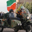 Рустам Минниханов в День республики приехал на скачки на мотоцикле 