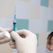Желающих вакцинироваться от ковида россиян стало на четверть больше