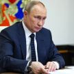 Песков: Путин активно работает, но антиковидные меры вокруг него сохраняются