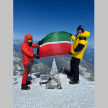 Челнинцы подняли на вершину Эльбруса флаг Татарстана, чак-чак и 3 кг земли 